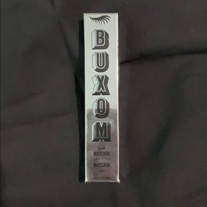 Buxom lash mascara
